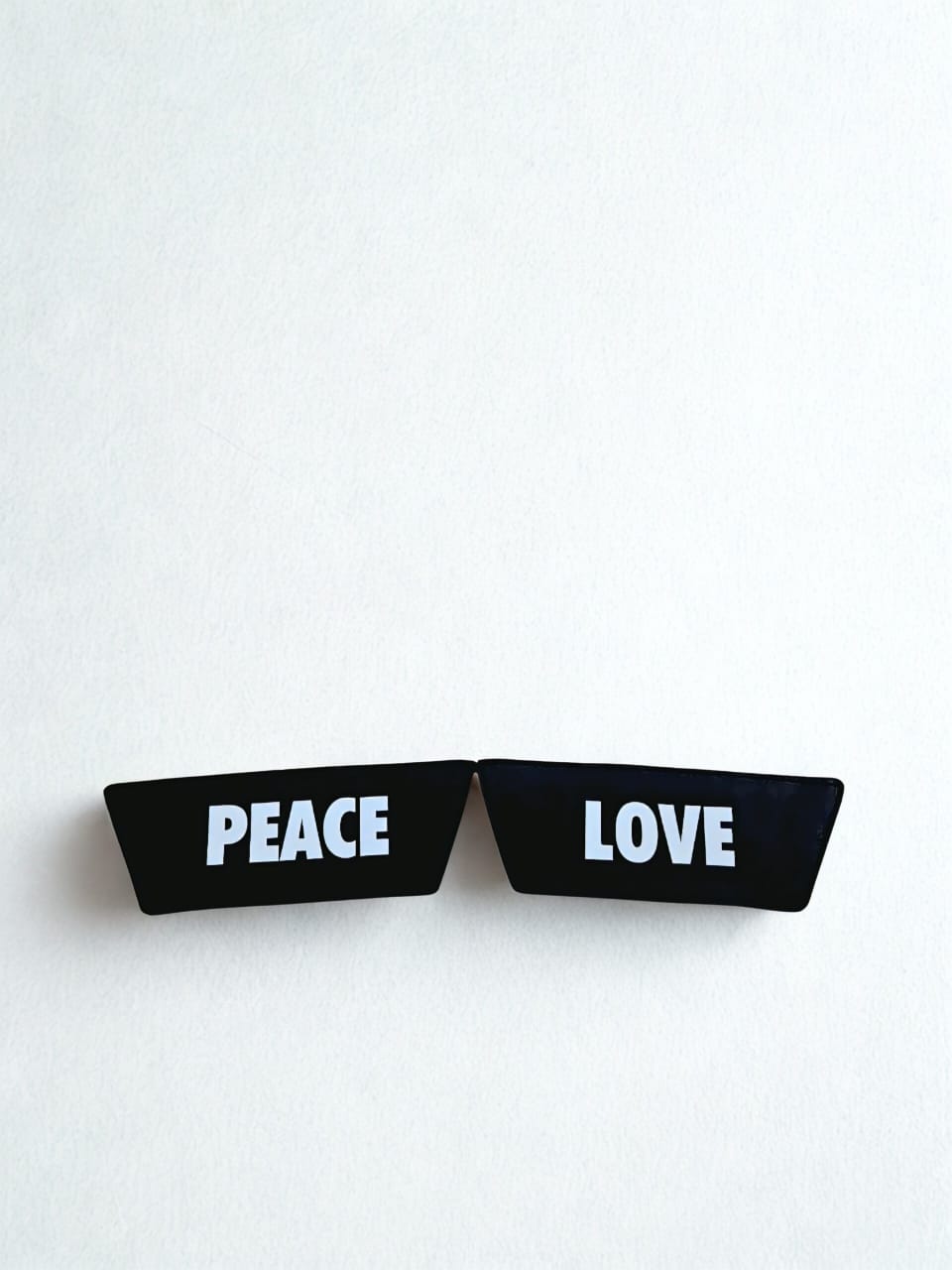 Peace Love Strip  UPPER