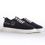 girls black shoe