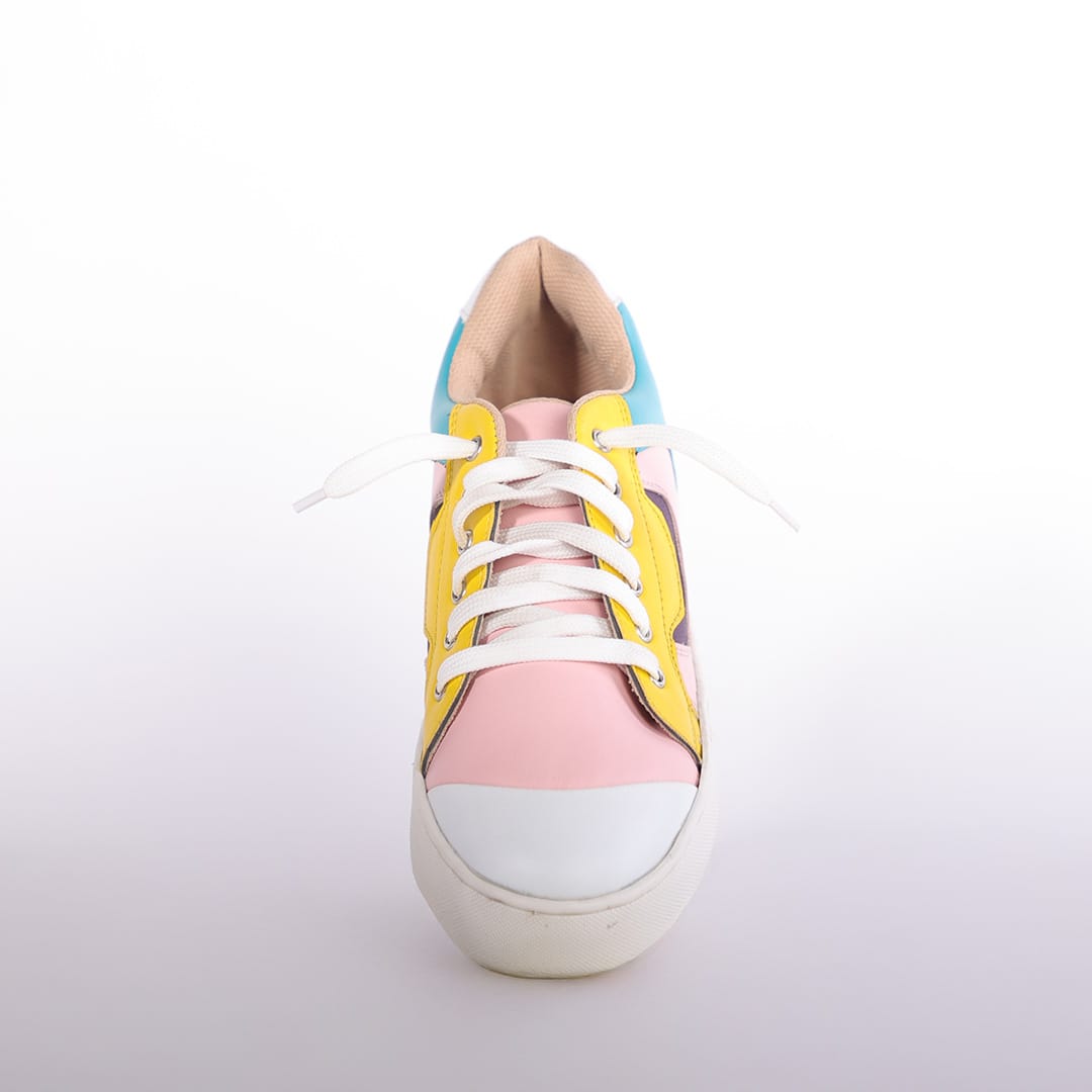 girls pink shoe